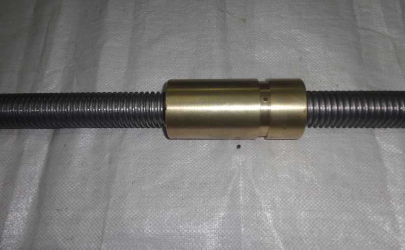 шпильки с трапецеидальной резьбой, заказать трапецеидальную резьбу, трапецеидальная резьба цена